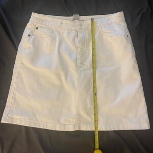 croft & barrow White A-Line Skort with Front Pockets